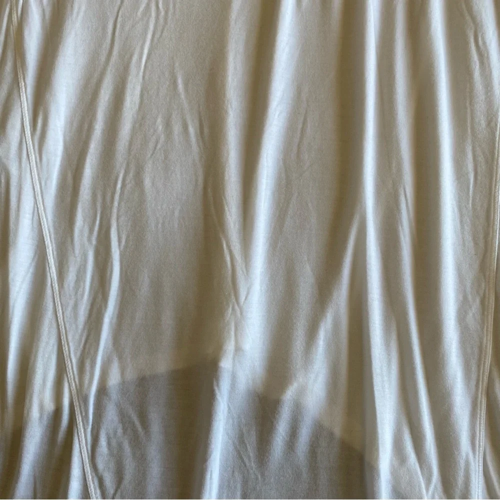 Soft Surroundings Large White High Low Long Sleeve Blouse Shirt V-Neck Classic - Picture 8 of 11